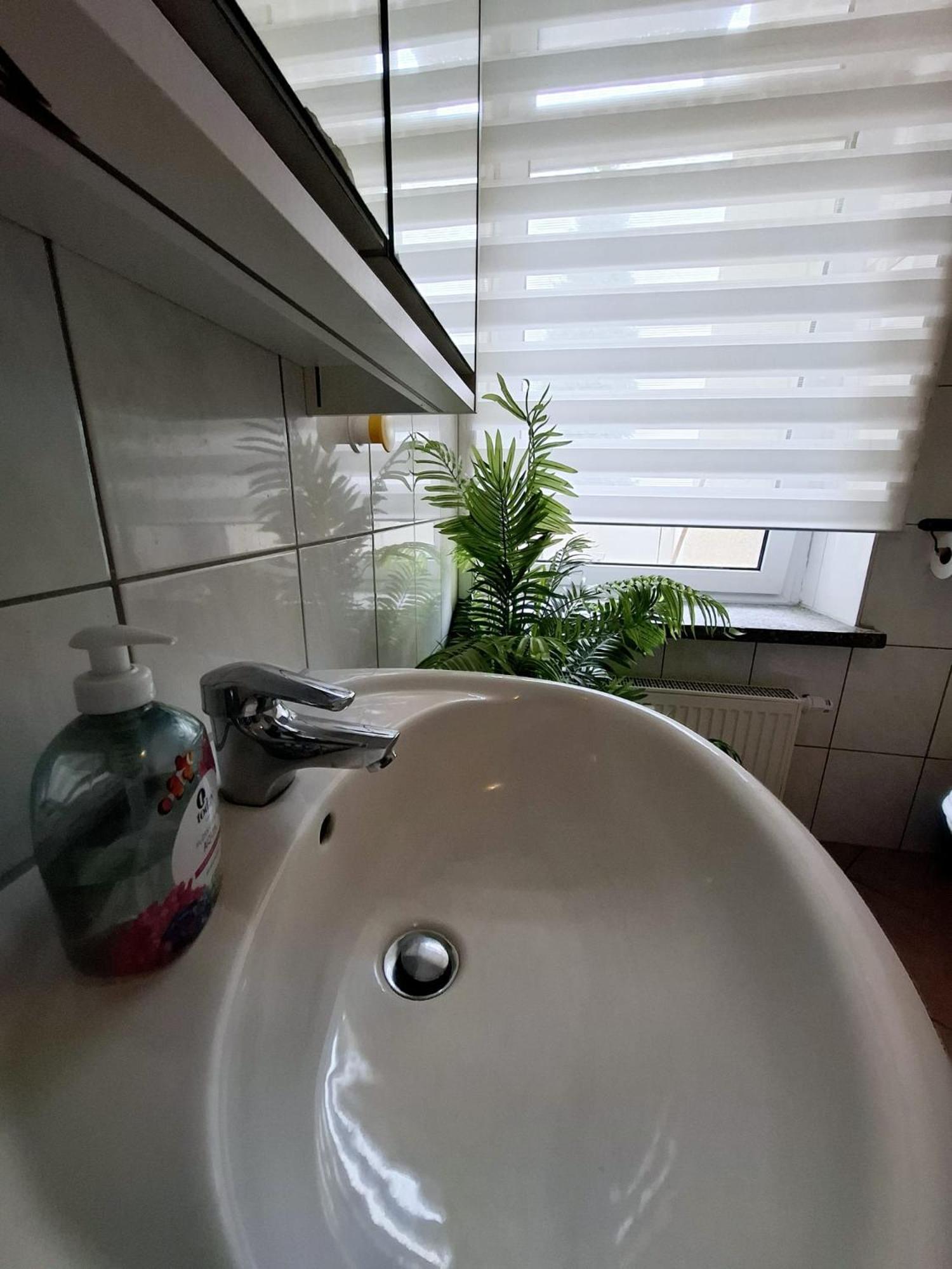Altbauwohnung Direkt An Der Karli Mit Balkon - Netflix Inklusive Λειψία Εξωτερικό φωτογραφία